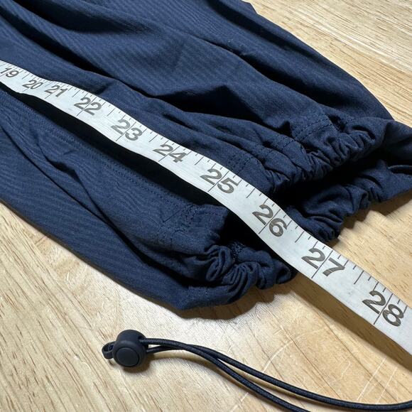 Lululemon Dance Studio Relaxed-Fit Mid-Rise Cropped Pant Navy Women's XL NWT - Picture 11 of 11